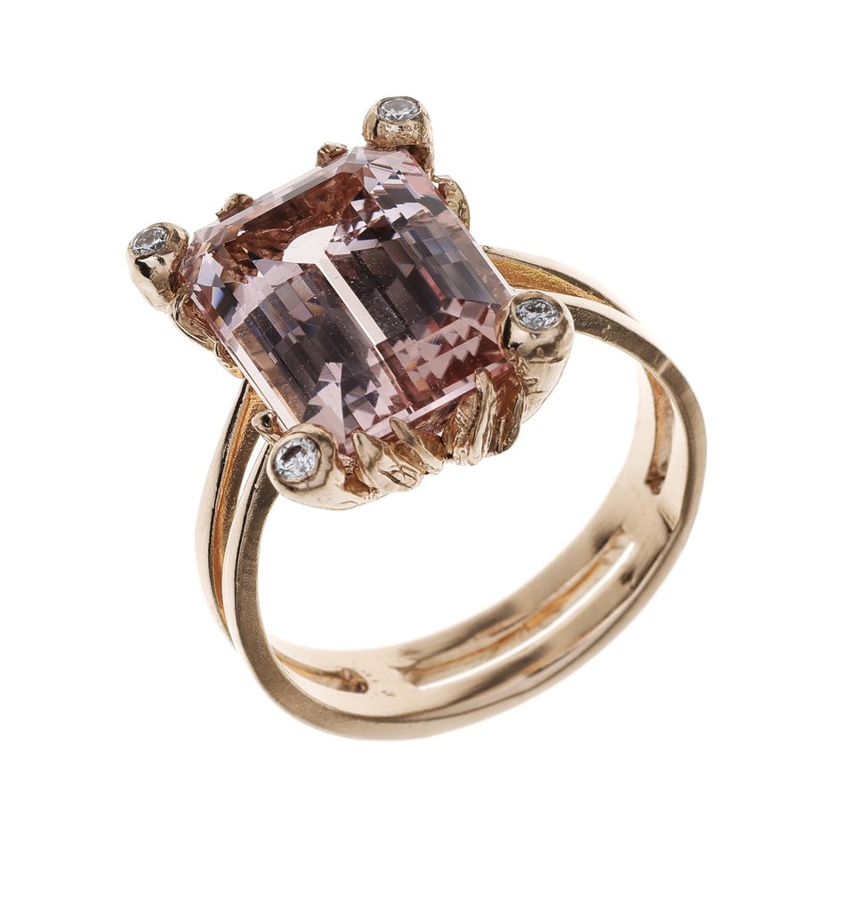 Lumo ring with morganite - unique piece