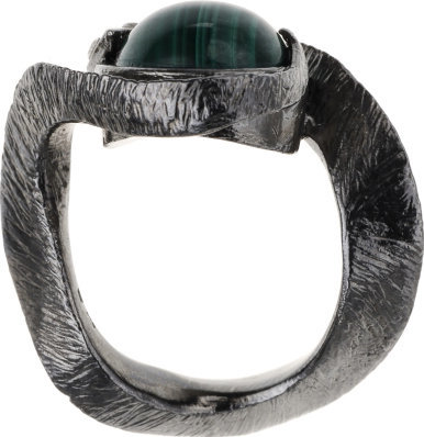 Serpent Ring with stone