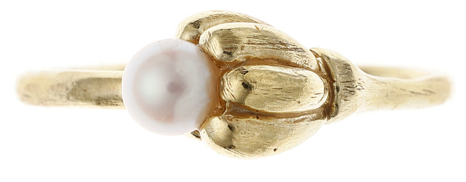 Prsten kvítek s perlou
