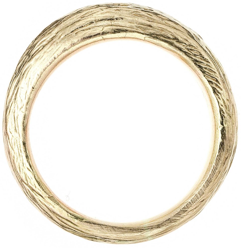 Dámský snubní prsten se strukturou oblý